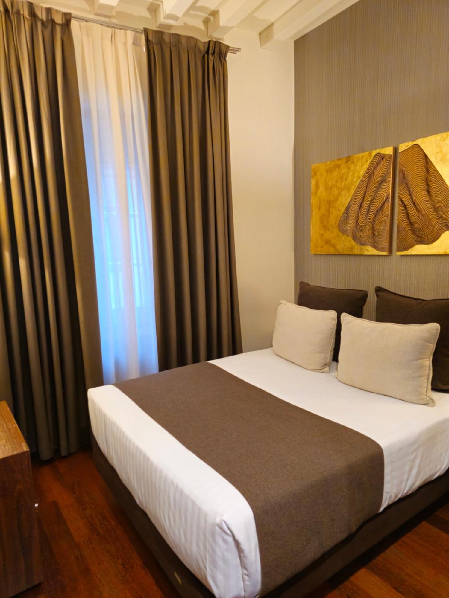 Carris Casa De La Troya Hotel Santiago de Compostela Luaran gambar