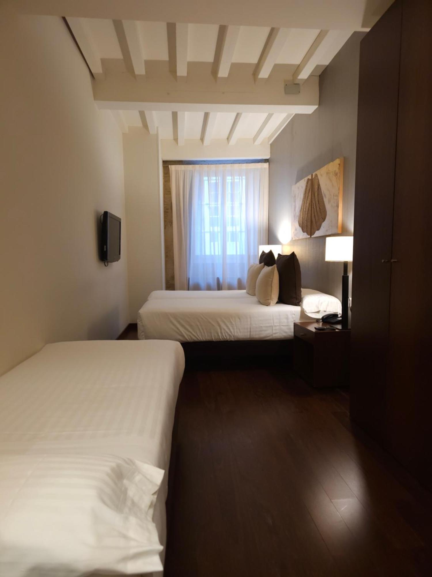 Carris Casa De La Troya Hotel Santiago de Compostela Luaran gambar