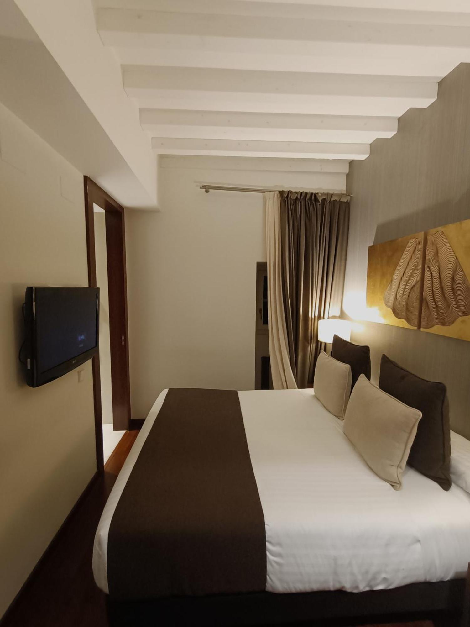 Carris Casa De La Troya Hotel Santiago de Compostela Luaran gambar